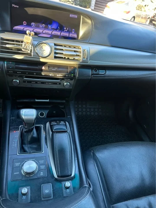 2013 Lexus LS 4th Gen - Image 12 of 12