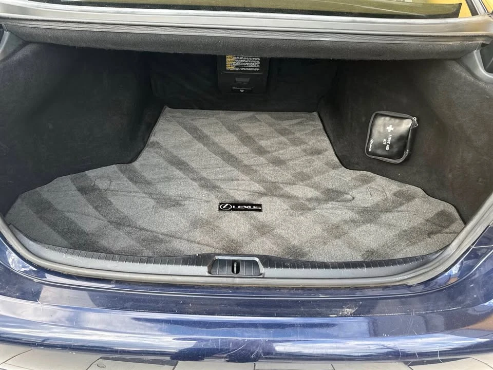 2013 Lexus LS 4th Gen - Image 10 of 14