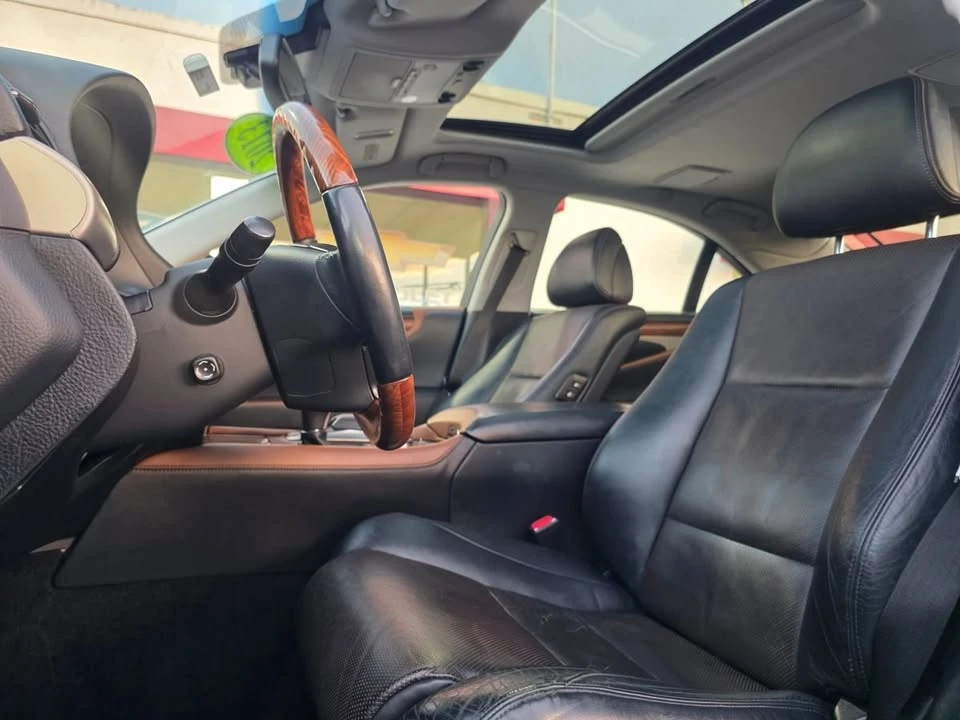 2013 Lexus LS 4th Gen - Image 9 of 20