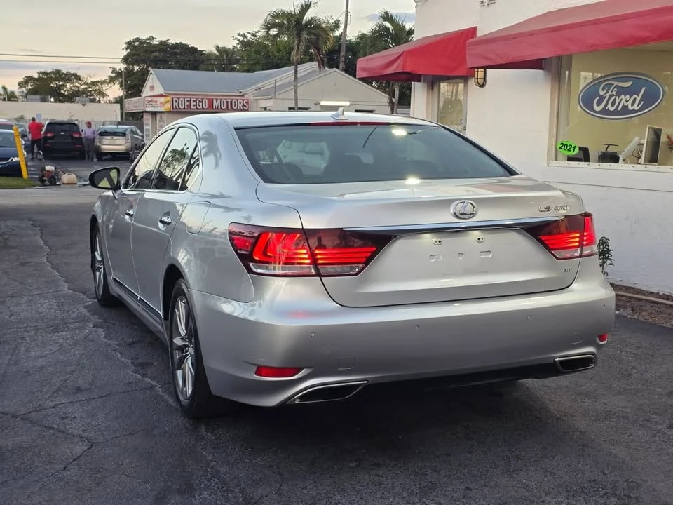 2013 Lexus LS 4th Gen - Image 7 of 20