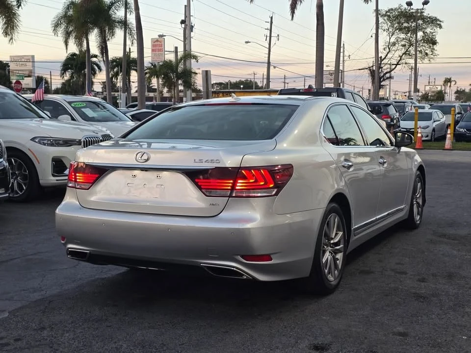 2013 Lexus LS 4th Gen - Image 5 of 20