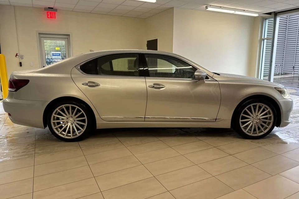 2013 Lexus LS 4th Gen - Image 2 of 14