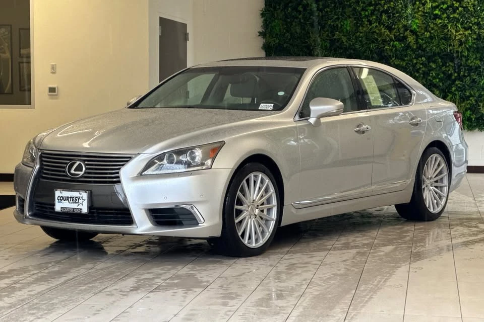 2013 Lexus LS 4th Gen - Image 7 of 14