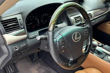 2013 Lexus LS 4th Gen - Image 3 of 3
