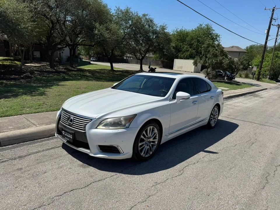 2013 Lexus LS 4th Gen - Image 2 of 20