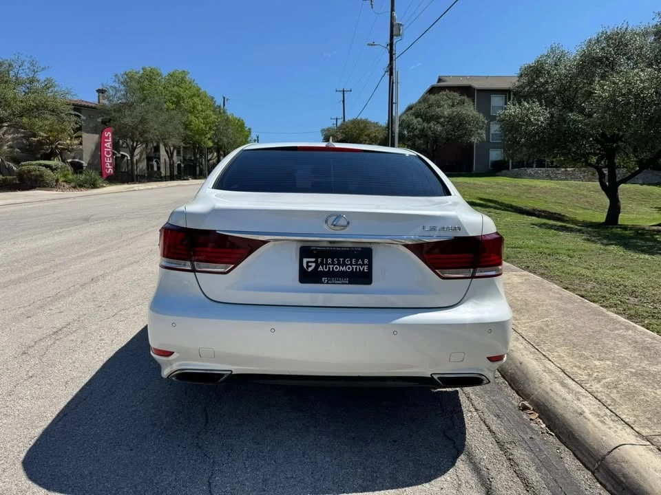 2013 Lexus LS 4th Gen - Image 7 of 20