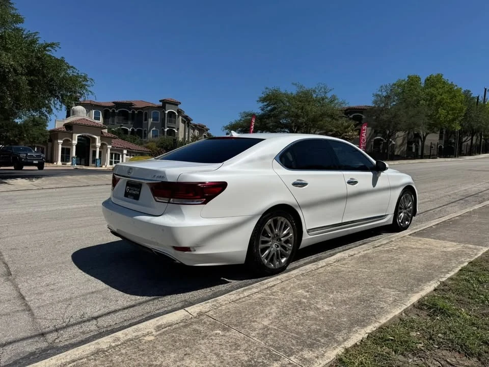 2013 Lexus LS 4th Gen - Image 13 of 20