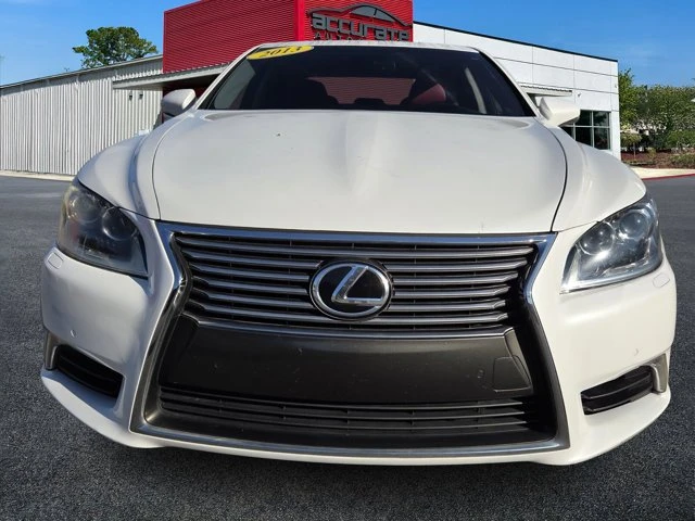 2013 Lexus LS 4th Gen - Image 8 of 19
