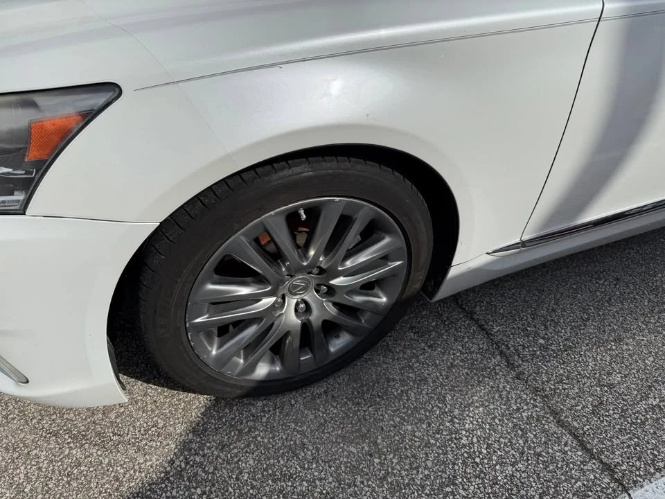 2013 Lexus LS 4th Gen - Image 7 of 10