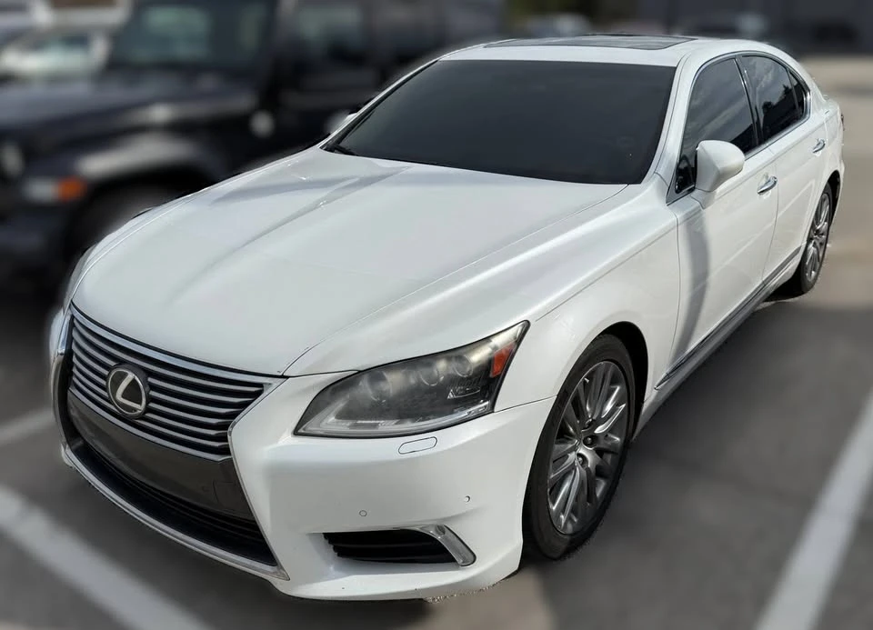 2013 Lexus LS 4th Gen - Image 2 of 10