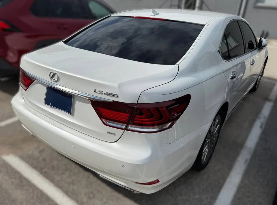 2013 Lexus LS 4th Gen - Image 6 of 10