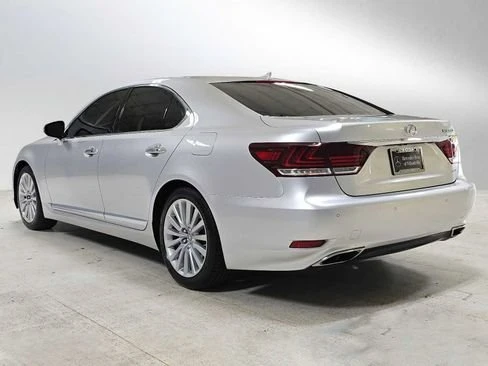2013 Lexus LS 4th Gen - Image 4 of 17