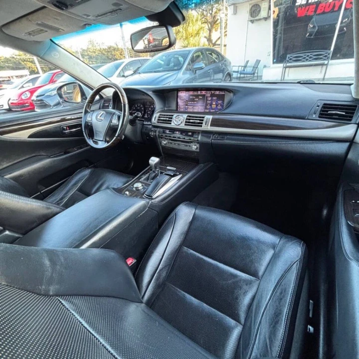 2013 Lexus LS 4th Gen - Image 20 of 20