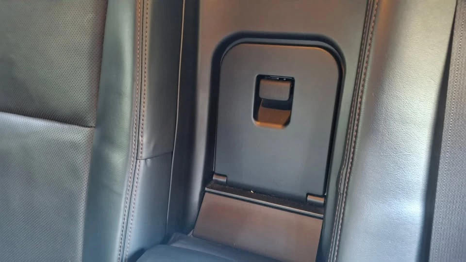 2013 Lexus LS 4th Gen - Image 15 of 20