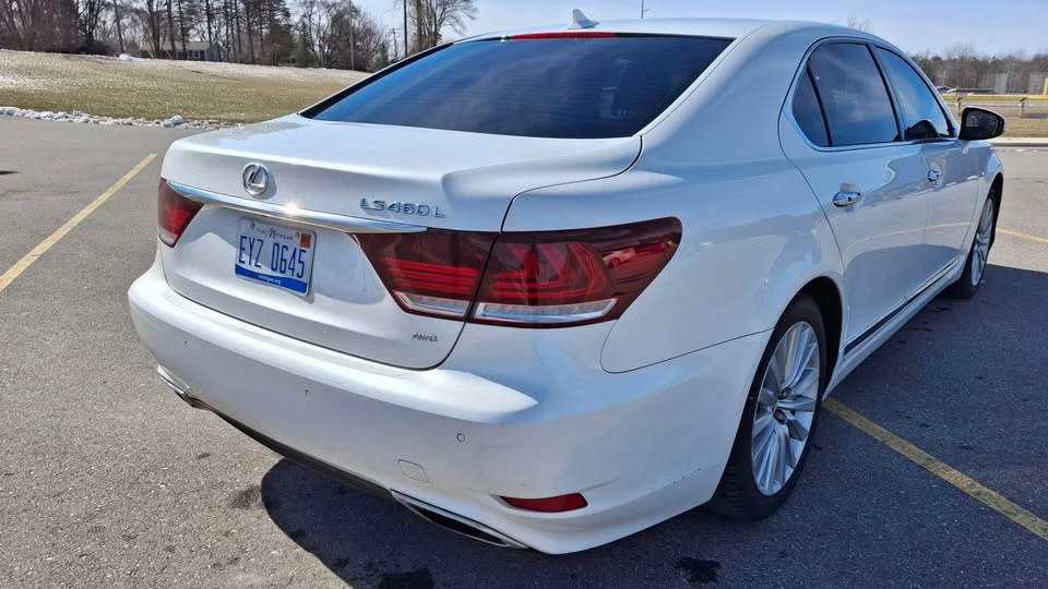 2013 Lexus LS 4th Gen - Image 4 of 20