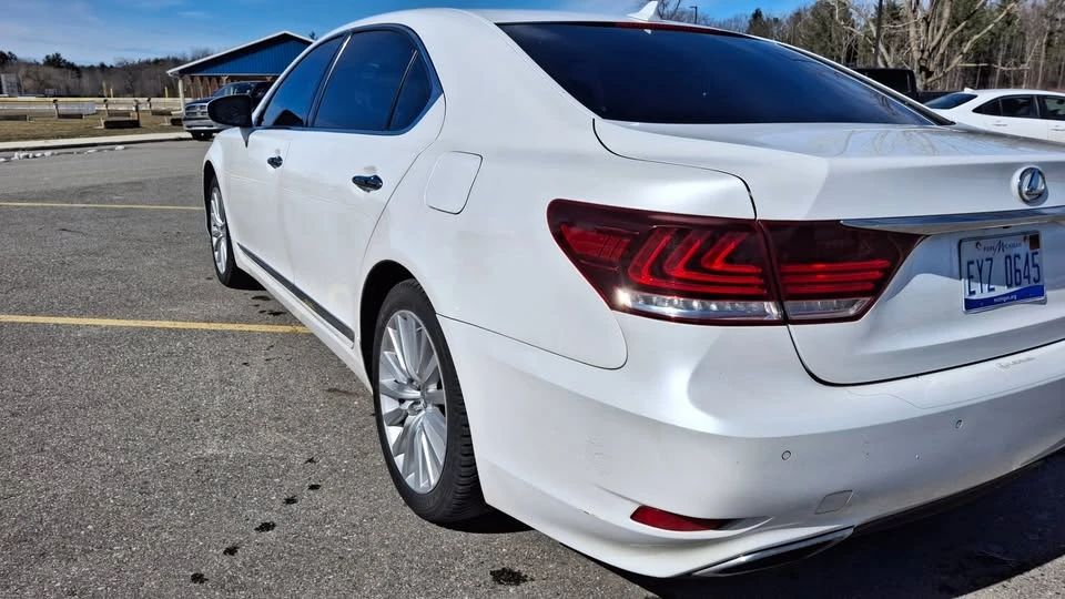 2013 Lexus LS 4th Gen - Image 2 of 20