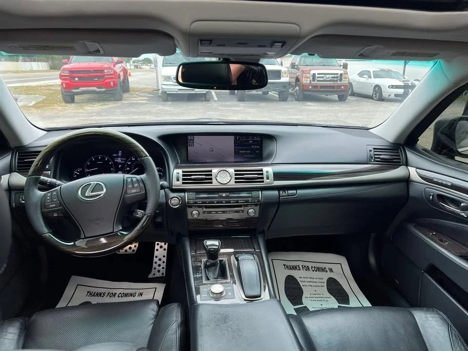 2013 Lexus LS 4th Gen - Image 14 of 20