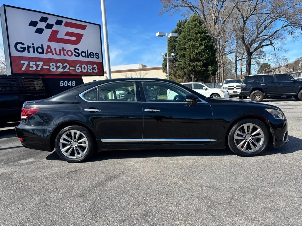 2013 Lexus LS 4th Gen - Image 2 of 20
