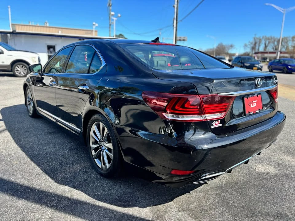 2013 Lexus LS 4th Gen - Image 5 of 20