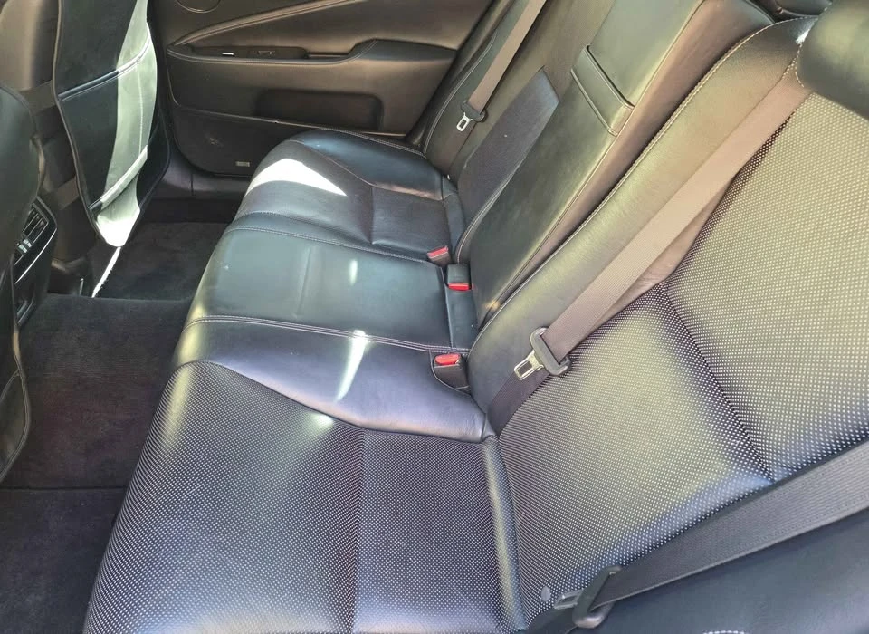 2013 Lexus LS 4th Gen - Image 6 of 20