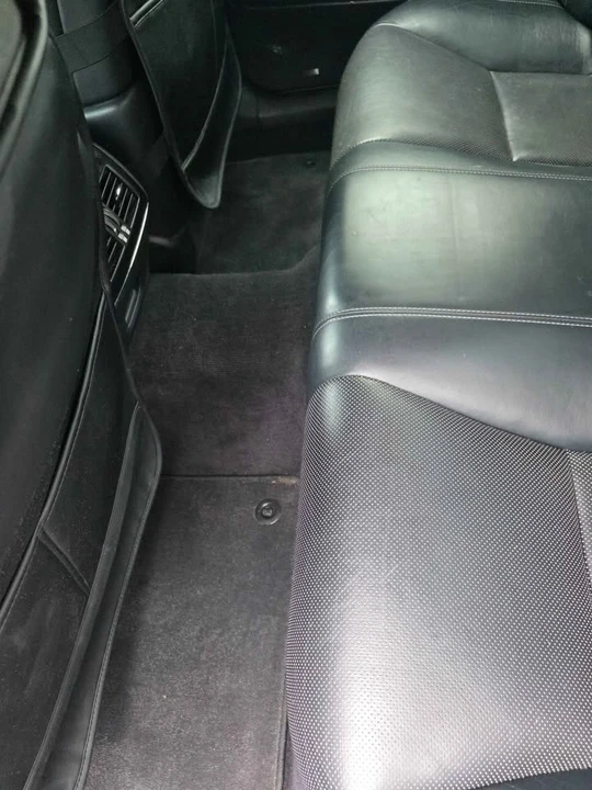 2013 Lexus LS 4th Gen - Image 12 of 20