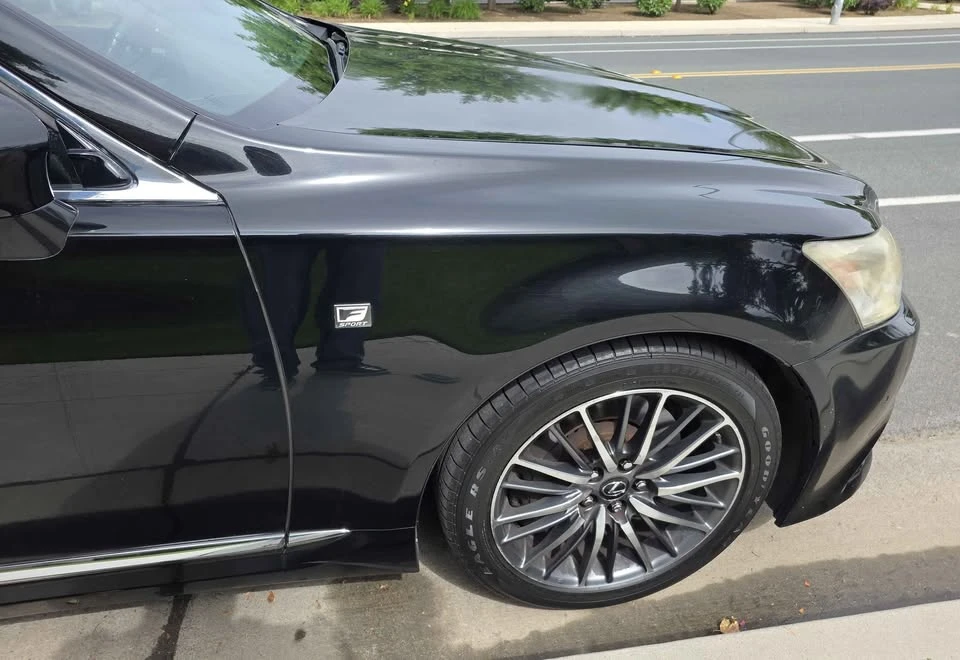 2013 Lexus LS 4th Gen - Image 15 of 20