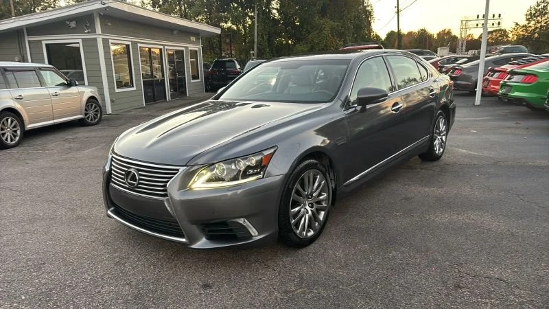 2013 Lexus LS 4th Gen - Image 6 of 20