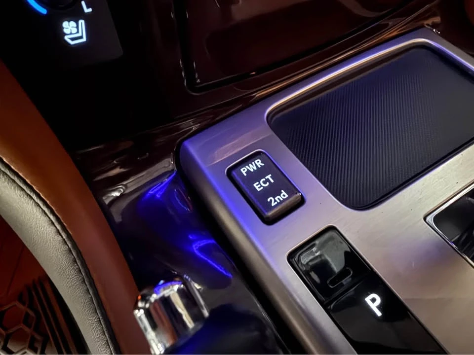 2013 Lexus LX 3rd Gen - Image 11 of 20