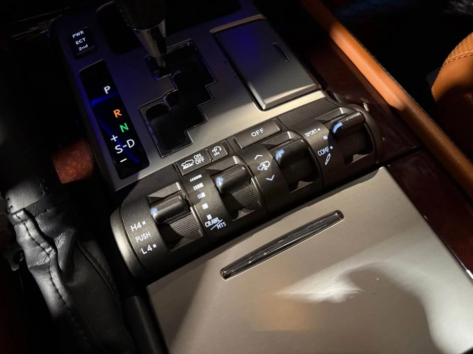2013 Lexus LX 3rd Gen - Image 12 of 20
