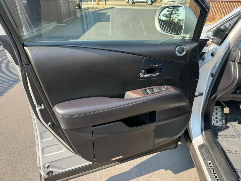 2013 Lexus RX 3rd Gen - Image 10 of 20