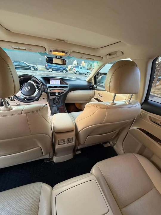2013 Lexus RX 3rd Gen - Image 9 of 13