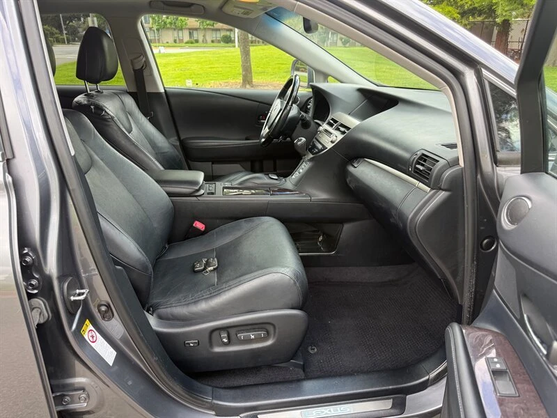 2013 Lexus RX 3rd Gen - Image 10 of 20