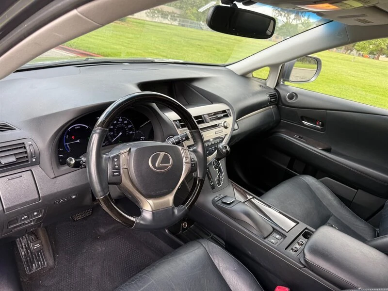 2013 Lexus RX 3rd Gen - Image 11 of 20