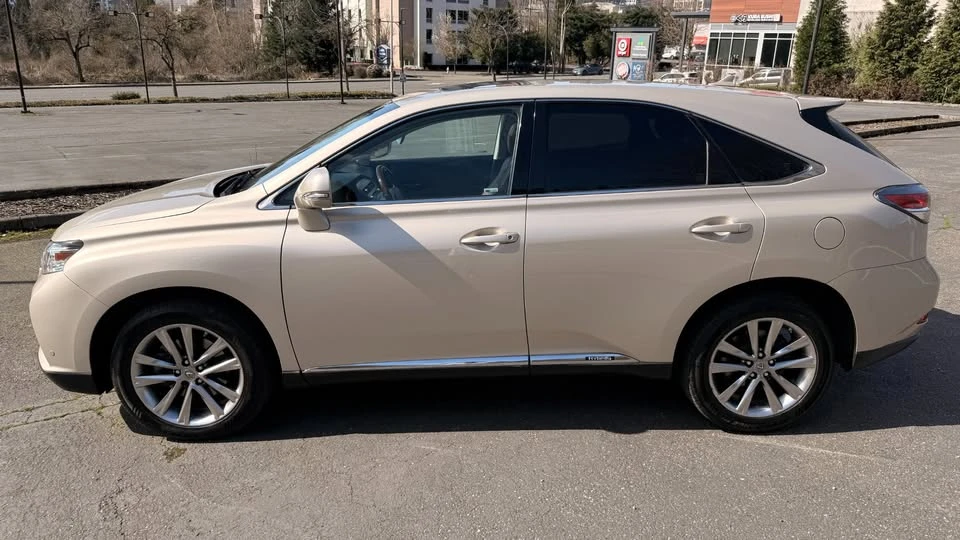 2013 Lexus RX 3rd Gen - Image 6 of 20