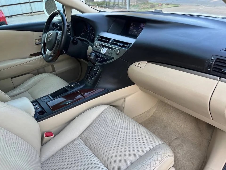 2013 Lexus RX 3rd Gen - Image 11 of 16