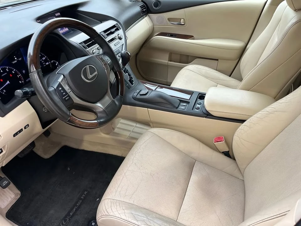 2013 Lexus RX 3rd Gen - Image 16 of 20