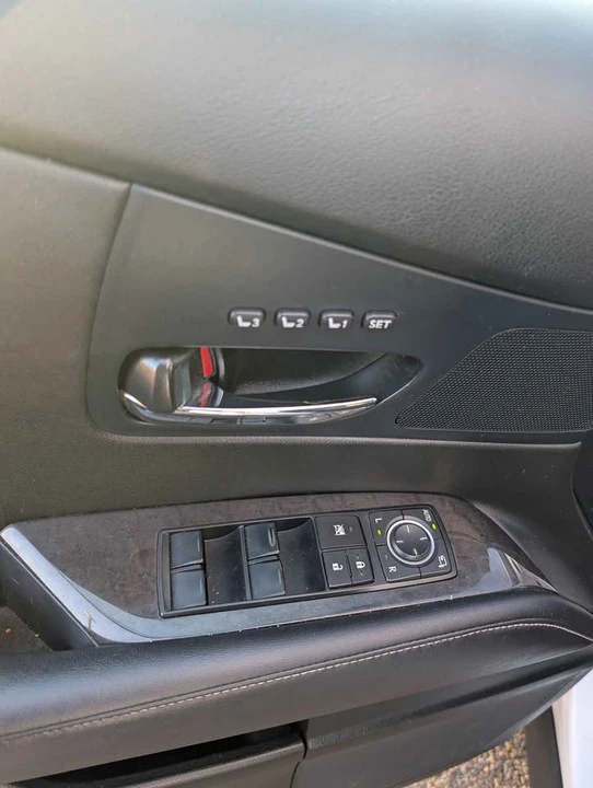2013 Lexus RX 3rd Gen - Image 4 of 8