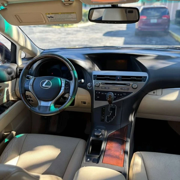 2013 Lexus RX 3rd Gen - Image 15 of 20