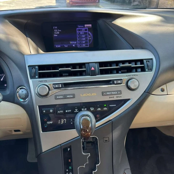 2013 Lexus RX 3rd Gen - Image 8 of 20