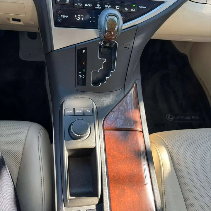 2013 Lexus RX 3rd Gen - Image 17 of 20