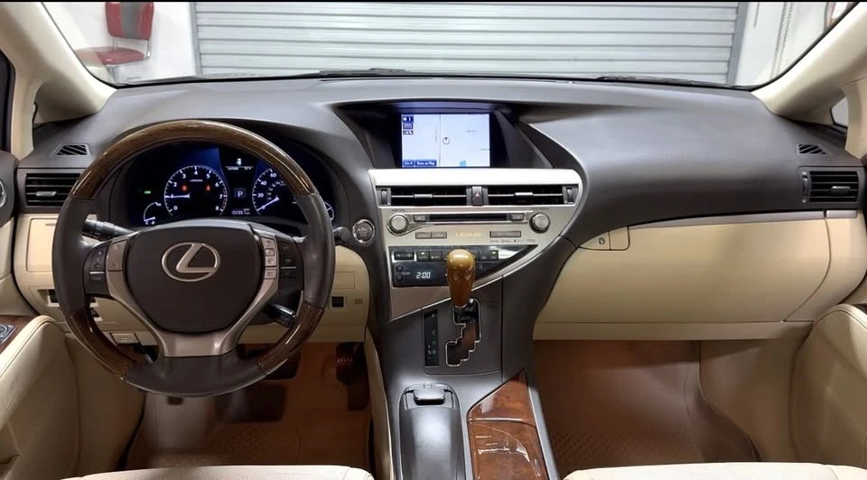 2013 Lexus RX 3rd Gen - Image 18 of 19