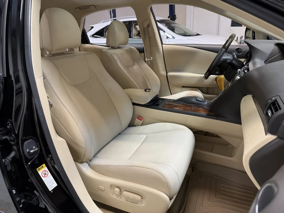 2013 Lexus RX 3rd Gen - Image 11 of 19