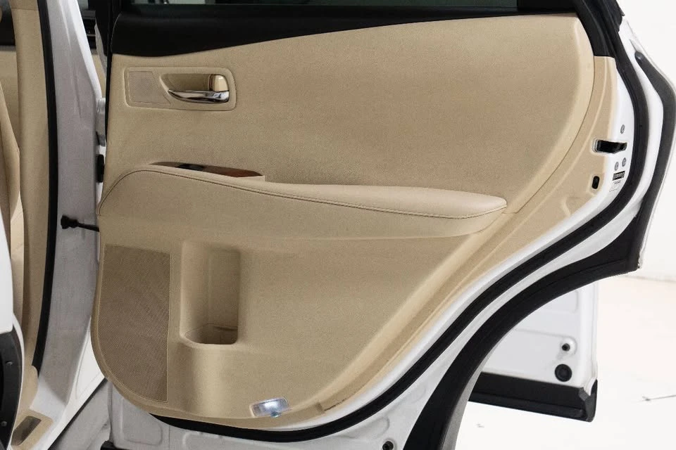 2013 Lexus RX 3rd Gen - Image 18 of 19