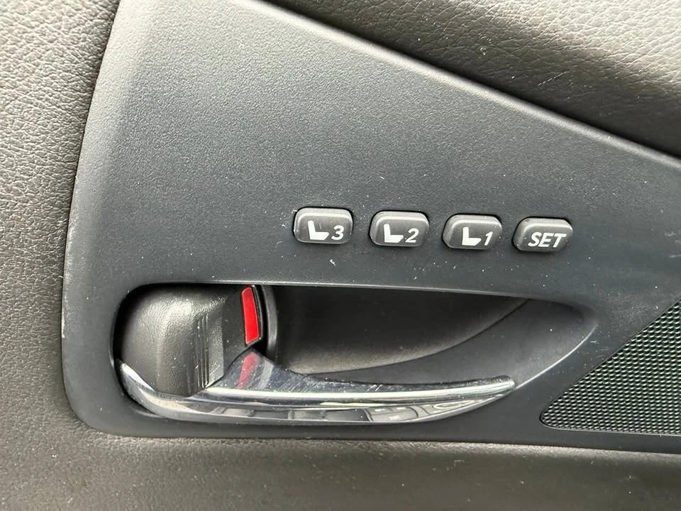 2013 Lexus RX 3rd Gen - Image 10 of 20