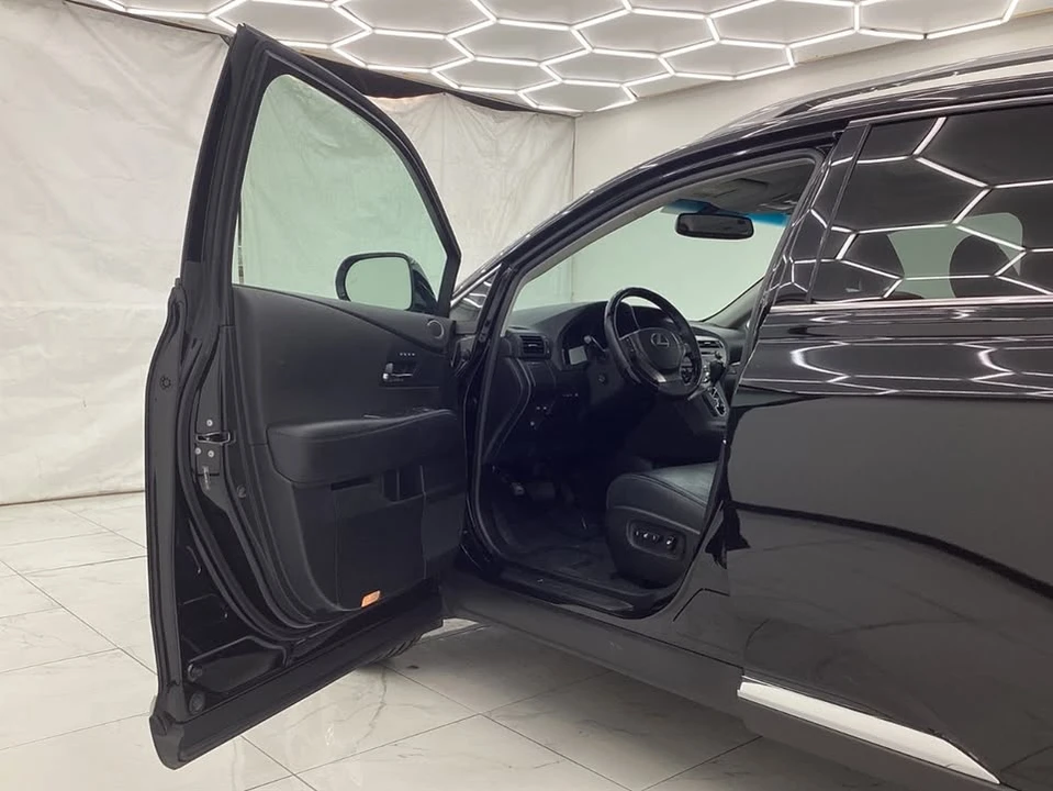 2013 Lexus RX 3rd Gen - Image 11 of 15