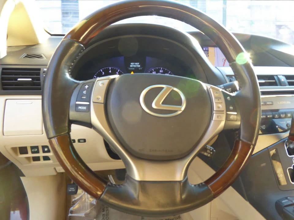 2013 Lexus RX 3rd Gen - Image 11 of 20