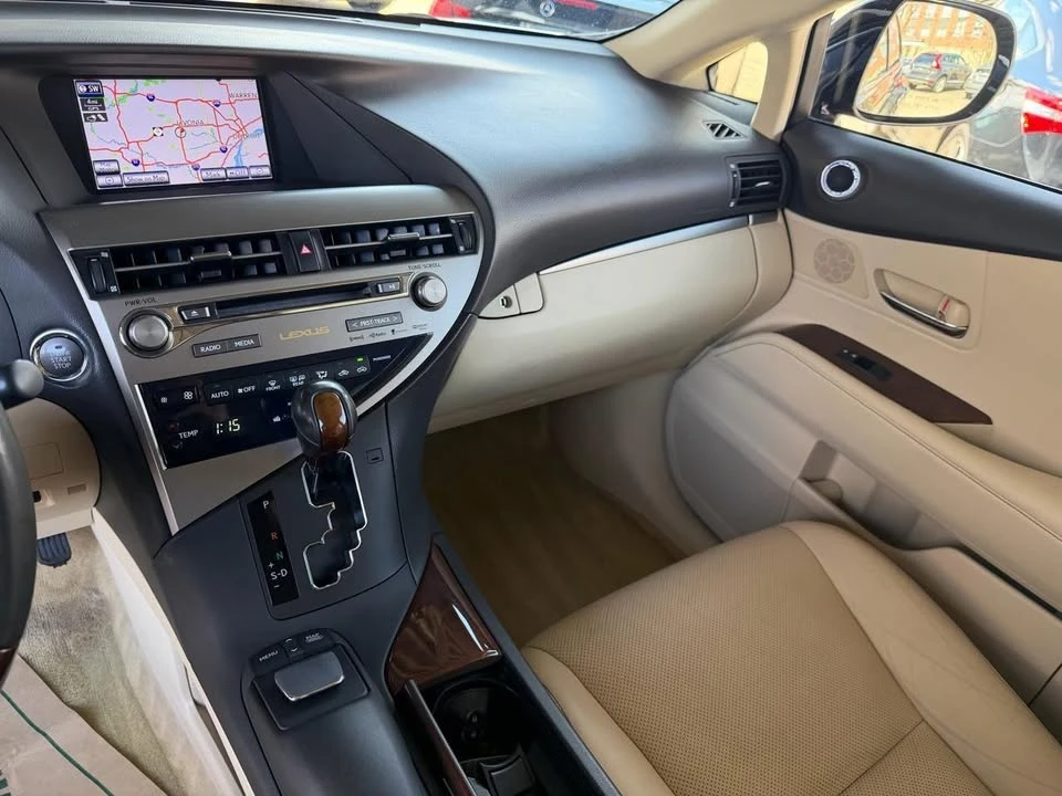 2013 Lexus RX 3rd Gen - Image 11 of 16