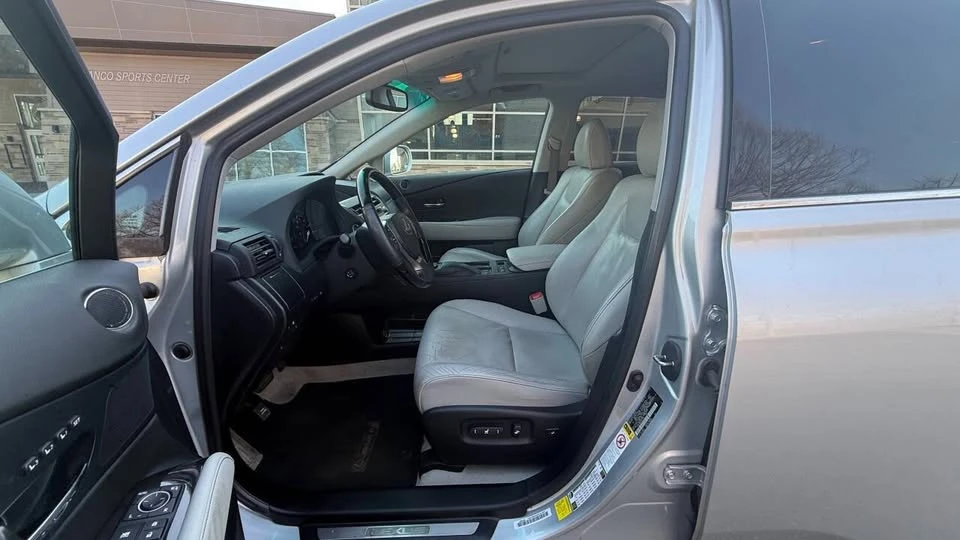 2013 Lexus RX 3rd Gen - Image 16 of 20