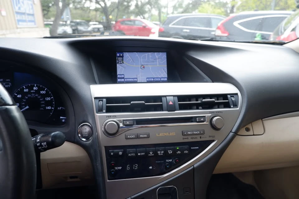 2013 Lexus RX 3rd Gen - Image 9 of 19