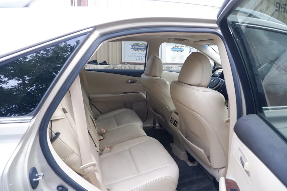 2013 Lexus RX 3rd Gen - Image 16 of 19